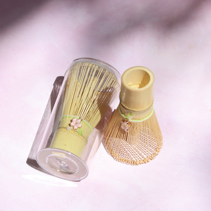 Chasen sakura ( batidor de bambú )