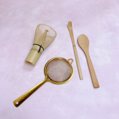 Mini kit de Ceremonia (chasen, cuchara tradicional de bambu,colador)